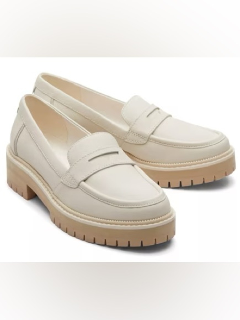 TOMS Cara Penny Loafer in Off White Beige Light Sand Color Very Comfortable sz 6